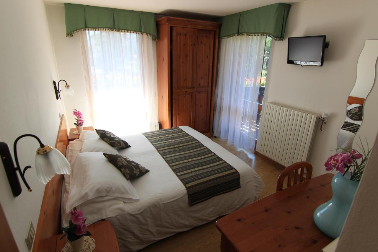 Albergo Ristorante Cacciatori Auronzo di Cadore Exterior foto