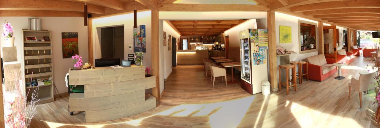 Albergo Ristorante Cacciatori Auronzo di Cadore Exterior foto