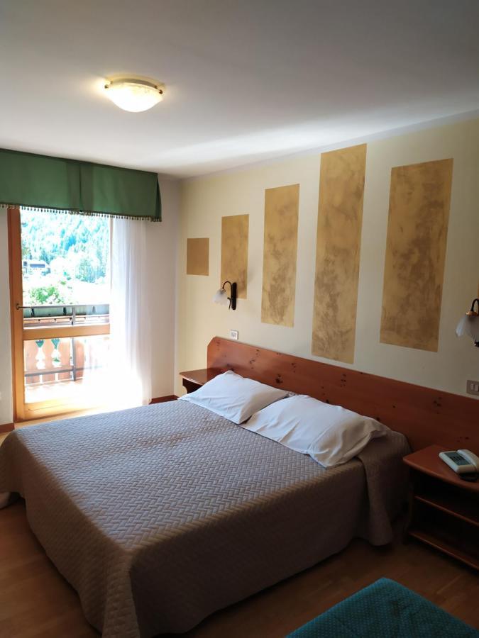 Albergo Ristorante Cacciatori Auronzo di Cadore Exterior foto